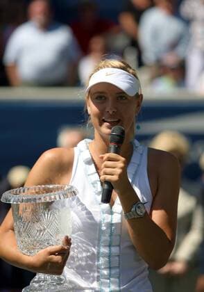 Maria Sharapova (Russland) gewinnt die Bausch and Lomb Championships 2008 und bedankt sich - (Icon27717673) Tennis Damen Bausch and Lomb Championships 2008, WTA Tour, Finale, Einzelbild Amelia Island Tennis Damen Bausch and Lomb Championships 2008, WTA Tour, Finale, Einzelbild Amelia Island EDITORIAL USE ONLY