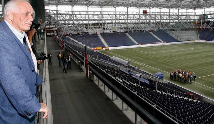 Präsident Michael Kuhn (Sports Media Austria Österreich) besichtigt die Red Bull Arena - Austragungsort der EURO 2008 und Heimspielstätte des SV Red Bull Salzburg-  Fußball EM Herren Vorschau 2007, EURO 2008, tmobileBundesliga, 1. Österreichische Liga Totale Wals Siezenheim, RedBullArena Salzburg Fußball EM Herren Vorschau 2007, EURO 2008, tmobileBundesliga, 1. Österreichische Liga Totale Wals Siezenheim, RedBullArena Salzburg
