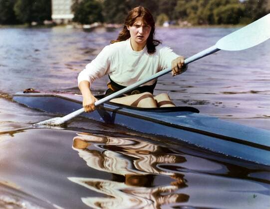 Birgit Fischer (DDR) Kanu OS Sommer Damen Olympische Spiele 1980, Sommerspiele, Nationaltrikot, Einer, Kajak Einzelbild Moskau Kanu OS Sommer Damen Olympische Spiele 1980, Sommerspiele, Nationaltrikot, Einer, Kajak Einzelbild Moskau