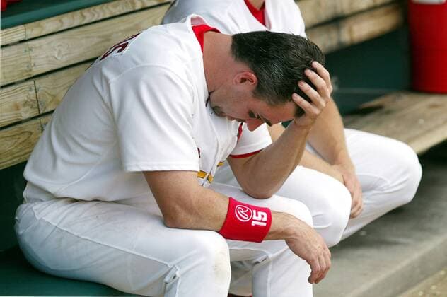 Jim Edmonds (St. Louis Cardinals) enttäuscht -  (SLP2004041808) Baseball Herren MLB 2004, Major League Einzelbild St. Louis Baseball Herren MLB 2004, Major League Einzelbild St. Louis
