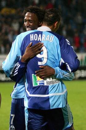 Amadou Alassane (li.) und Guillaume Hoarau (beide Le Havre) - Schlussjubel -  Fußball Herren Ligue 2 2007 2008, 2. Französische Liga, AC Le Havre Gruppe Le Havre Begeisterung, Freude, Fußball Herren Ligue 2 2007 2008, 2. Französische Liga, AC Le Havre Gruppe Le Havre Begeisterung, Freude,