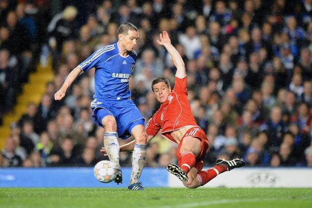 Frank Lampard (Chelsea, li.) gegen Xabi Alonso (Liverpool) Fußball EC 1 Herren Champions League 2007 2008, Halbfinale, Chelsea FC London - Liverpool FC 3:2 n.V. Gruppe London Dynamik, Kampf, Fußball EC 1 Herren Champions League 2007 2008, Halbfinale, Chelsea FC London - Liverpool FC 3:2 n.V. Gruppe London Dynamik, Kampf,