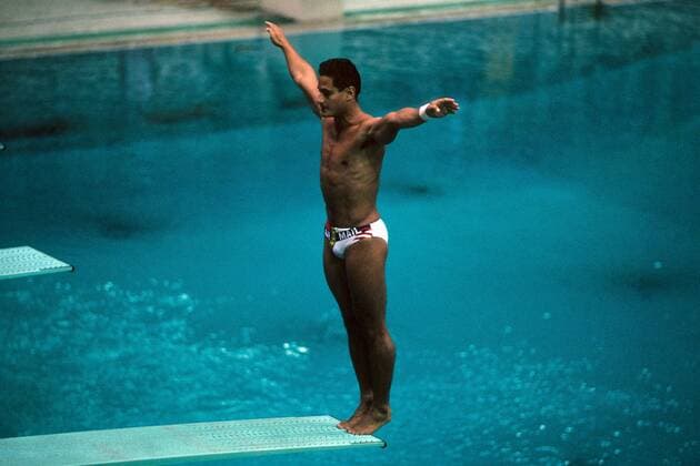 Greg Louganis (USA) Wasserspringen OS Sommer Herren Olympische Spiele 1988, Sommerspiele, Kunstspringen, 3 m Brett, 3m, Meter Einzelbild Seoul Wasserspringen OS Sommer Herren Olympische Spiele 1988, Sommerspiele, Kunstspringen, 3 m Brett, 3m, Meter Einzelbild Seoul