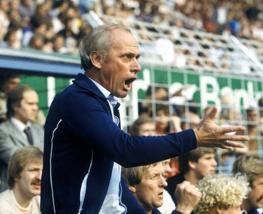 Trainer Udo Lattek (BVB) wütend Fußball 1. BL Herren DEUTSCHSPRACHIGE SPORTZEITSCHRIFTEN UND -ZEITUNGEN NUR NACH RÜCKSPRACHE 1979 1980 Einzelbild Aufnahmedatum geschätzt Wut, Fußball 1. BL Herren DEUTSCHSPRACHIGE SPORTZEITSCHRIFTEN UND -ZEITUNGEN NUR NACH RÜCKSPRACHE 1979 1980 Einzelbild Aufnahmedatum geschätzt Wut,