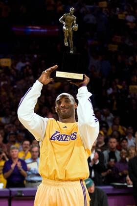 Kobe Bryant (Los Angeles Lakers) wird zum Most Valuable Player der Saison 2007 2008 gewählt - (icon91030019) Basketball Herren NBA 2007 2008 Einzelbild Los Angeles, LA, L A Basketball Herren NBA 2007 2008 Einzelbild Los Angeles, LA, L A EDITORIAL USE ONLY