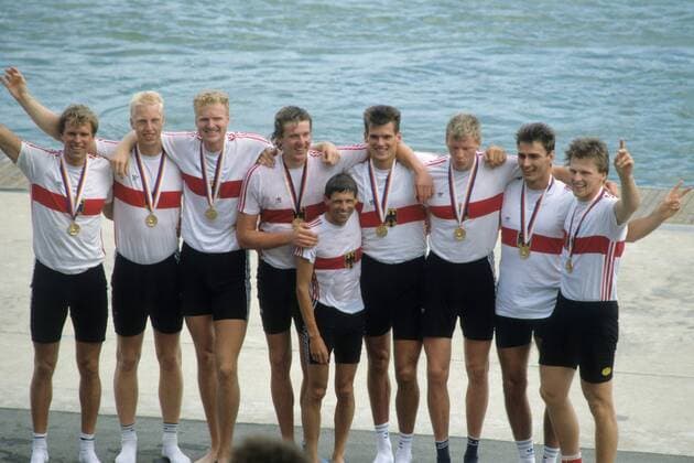 Deutschlandachter ist Olympiasieger 1988 mit: OS 1988 Steuermann Manfred Klein, Bahne Rabe, Wolfgang Männig, Thomas Domain, Armin Eichholz, Ansgar Wessling, Eckhardt Schultz, Matthias Mellinghaus und Thomas Möllenkamp Rudern OS Sommer Herren Olympische Spiele Seoul 1988, Sommerspiele, Totale Seoul Freude, Rudern OS Sommer Herren Olympische Spiele Seoul 1988, Sommerspiele, Totale Seoul Freude,