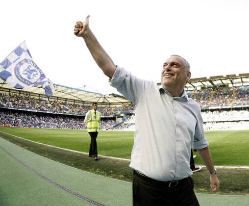Trainer Avram Grant (Chelsea) - Thumbs up -  Fußball Herren English Premier League 2007 2008, 1. Englische Liga, FC Chelsea London Einzelbild London Freude, Fußball Herren English Premier League 2007 2008, 1. Englische Liga, FC Chelsea London Einzelbild London Freude,