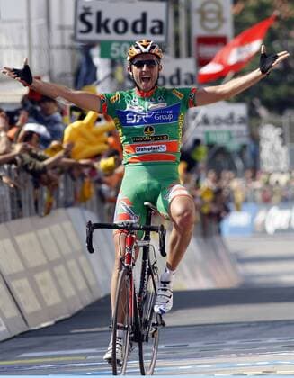 Matteo Priamo (Italien CSF Group Navigare) gewinnt die 6. Etappe des Giro d Italia 2008 - Radsport Herren Giro d Italia 2008, dItalia, Straßenradsport, Straße, Rad Einzelbild 6. Etappe: Potenza - Peschici Freude, Begeisterung, Radsport Herren Giro d Italia 2008, dItalia, Straßenradsport, Straße, Rad Einzelbild 6. Etappe: Potenza - Peschici Freude, Begeisterung,