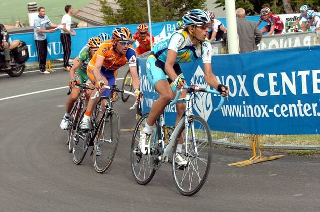 Andreas Klöden (Deutschland Astana, re.) vor Denis Menchov (Russland Rabobank) - Radsport Herren Giro d Italia 2008, dItalia, Straßenradsport, Straße, Rad Gruppe 7. Etappe: Vasto - Pescocostanzo Dynamik, Radsport Herren Giro d Italia 2008, dItalia, Straßenradsport, Straße, Rad Gruppe 7. Etappe: Vasto - Pescocostanzo Dynamik,