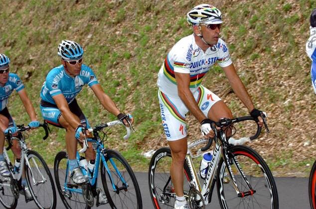 Paolo Bettini (Italien Quick Step, re.) und Erik Zabel (Deutschland Milram) -  Radsport Herren Giro d Italia 2008, dItalia, Straßenradsport, Straße, Rad Gruppe 8. Etappe: Rivisondoli - Tivoli Radsport Herren Giro d Italia 2008, dItalia, Straßenradsport, Straße, Rad Gruppe 8. Etappe: Rivisondoli - Tivoli