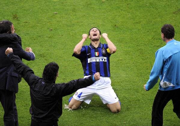 Javier Zanetti (Inter Mailand) jubelt - Inter ist italienischer Meister 2008 -  Fußball Herren Serie A 2007 2008, 1. Italienische Liga, FC Internazionale Mailand Gruppe Parma Freude, Fußball Herren Serie A 2007 2008, 1. Italienische Liga, FC Internazionale Mailand Gruppe Parma Freude,