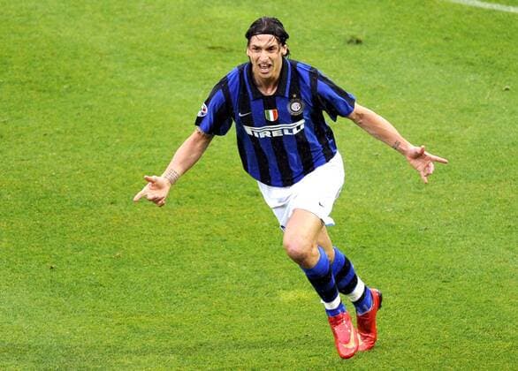 Zlatan Ibrahimovic (Inter Mailand) jubelt - Inter ist italienischer Meister 2008 -  Fußball Herren Serie A 2007 2008, 1. Italienische Liga, FC Internazionale Mailand Einzelbild Parma Freude, Fußball Herren Serie A 2007 2008, 1. Italienische Liga, FC Internazionale Mailand Einzelbild Parma Freude,