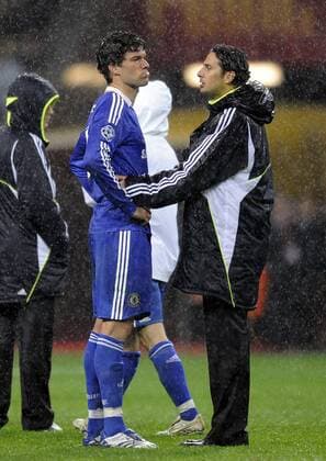 Michael Ballack (li.) und Claudio Pizarro (beide Chelsea) sind nach der Niederlage im Champions League Finale 2008 enttäuscht Fußball EC 1 Herren Champions League 2007 2008, Finale, Chelsea FC London Gruppe Moskau Enttäuschung, Verzweiflung, Fußball EC 1 Herren Champions League 2007 2008, Finale, Chelsea FC London Gruppe Moskau Enttäuschung, Verzweiflung,