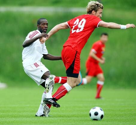 Marc Janko (Österreich, re.) im Duell - Fußball Länderspiel Herren Nationalteam 2008, Nationaltrikot, Test, Testspiel, Freundschaftsspiel Gruppe Österreich - Kuba 4:1 Lindabrunn Dynamik, Fußball Länderspiel Herren Nationalteam 2008, Nationaltrikot, Test, Testspiel, Freundschaftsspiel Gruppe Österreich - Kuba 4:1 Lindabrunn Dynamik,