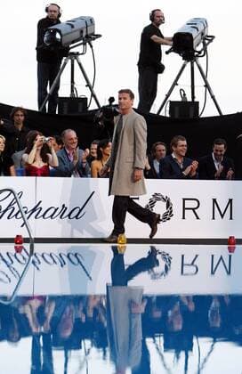 David Coulthard (Schottland Red Bull) bei der Amber Lounge Fashion Show zugunsten von Elton Johns Aids-Stiftung 2008 - Motorsport Grand Prix Herren Großer Preis von Monaco 2008, Formel 1 Weltmeisterschaft, F1, F, GP, WM, Gruppe o0 Model Dressman Monte Carlo Motorsport Grand Prix Herren Großer Preis von Monaco 2008, Formel 1 Weltmeisterschaft, F1, F, GP, WM, Gruppe o0 Model Dressman Monte Carlo
