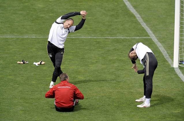 Torwarttraining, v.li.: Torwart Robert Enke, Torwarttrainer Andreas Köpke und Torwart Jens Lehmann (alle Deutschland) Fußball EM Herren Nationalmannschaft 2008, Vorschau Euro, Training, Trainingslager, Gruppe Palma de Mallorca