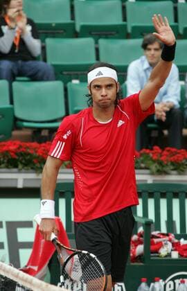 Fernando Gonzales (Chile) - Schlußjubel -  (PAR20080602202) Tennis Herren French Open 2008, Grand Slam, ATP Tour Einzelbild Roland Garros Paris Freude,