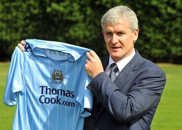 Mark Hughes, der neue Trainer von Manchester City - EDITORIAL USE ONLY. No use with unauthorised audio, video, data, fixture lists, club league logos or live services. Online in-match use limited to 120 images, no video emulation. No use in betting, games or single club league player publications. Fußball Herren English Premier League 2008 2009, 1. Englische Liga Einzelbild Manchester Fußball Herren English Premier League 2008 2009, 1. Englische Liga Einzelbild Manchester