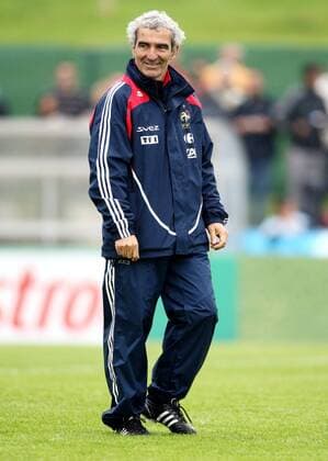 Nationaltrainer Raymond Domenech (Frankreich) -  Fußball EM Herren Vorschau EURO 2008, Nationalmannschaft, Training Einzelbild Clairefontaine