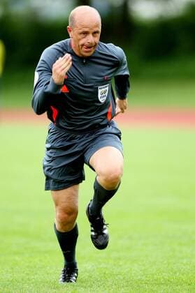 FIFA Schiedsrichter Konrad Plautz (Österreich) -  Fußball EM Herren Vorschau Euro 2008, Training, Schiedsrichtertraining Einzelbild Regensdorf Dynamik, Fußball EM Herren Vorschau Euro 2008, Training, Schiedsrichtertraining Einzelbild Regensdorf Dynamik,