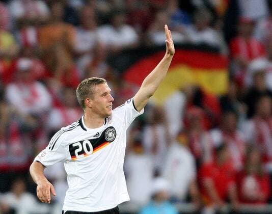 Lukas Podolski (Deutschland) - Torjubel - Fußball EM Herren Euro 2008, Länderspiel, Nationalmannschaft, Nationaltrikot, premiumd, Aufmacher Einzelbild Klagenfurt Freude, Fußball EM Herren Euro 2008, Länderspiel, Nationalmannschaft, Nationaltrikot, premiumd, Aufmacher Einzelbild Klagenfurt Freude,