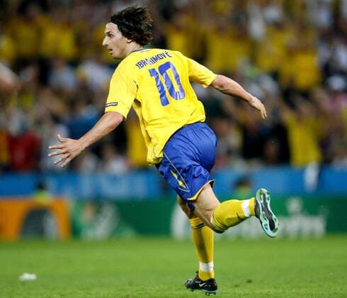 Zlatan Ibrahimovic (Schweden) - Torjubel - Fußball EM Herren Euro 2008, Nationalmannschaft, Länderspiel, Nationaltrikot, Schweden Einzelbild Salzburg Freude, Fußball EM Herren Euro 2008, Nationalmannschaft, Länderspiel, Nationaltrikot, Schweden Einzelbild Salzburg Freude,