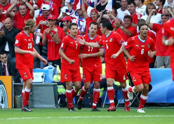 Torjubel Tschechien, v.li.: Jaroslav Plasil, Libor Sionko, Marek Matejovsky, Tomas Galasek und Marek Jankulovski -  Fußball EM Herren EURO 2008, Länderspiel, Nationalteam, Nationaltrikot Gruppe Genf Freude, Fußball EM Herren EURO 2008, Länderspiel, Nationalteam, Nationaltrikot Gruppe Genf Freude,