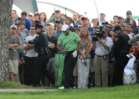 Tiger Woods (USA) mit Schmerzen -  (SAN20080613363) Golf Herren US Open 2008, PGA Tour Totale Torrey Pines San Diego