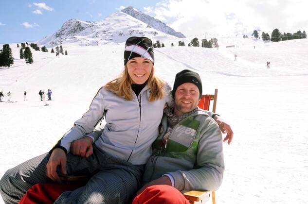 Anni Friesinger (Deutschland) und Ids Postma (Niederlande) im Skiurlaub in Kühtai in Tirol Eisschnellauf Damen Urlaub 2008, Skiurlaub, Winterurlaub, Herren, Fotoshooting, Gruppe Kühtai Tirol Freude,