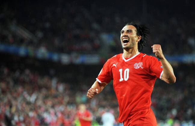 Hakan Yakin (Schweiz) - Torjubel Fußball EM Herren Euro 2008, Länderspiel, Nationalteam, Nationaltrikot Einzelbild Basel Freude, Fußball EM Herren Euro 2008, Länderspiel, Nationalteam, Nationaltrikot Einzelbild Basel Freude,