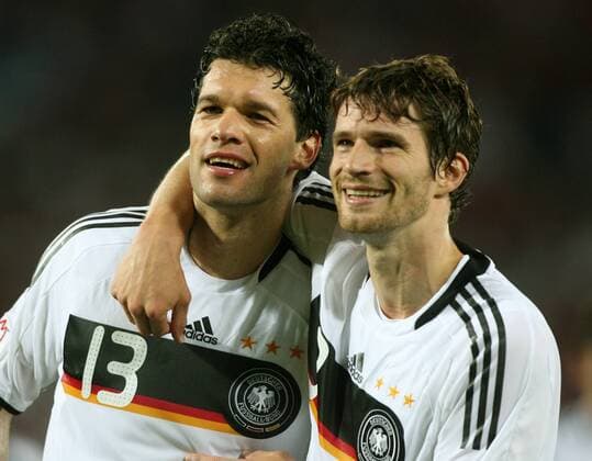 Michael Ballack (li.) und Arne Friedrich (beide Deutschland) - Torjubel Fußball EM Herren Euro 2008, Länderspiel, Nationalmannschaft, Nationaltrikot Gruppe Wien Fußball EM Herren Euro 2008, Länderspiel, Nationalmannschaft, Nationaltrikot Gruppe Wien