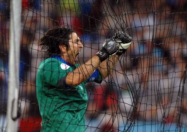 Torwart Gianluigi Buffon (Italien) - Torjubel - Fußball EM Herren Euro 2008, Länderspiel, Nationalteam, Nationaltrikot Einzelbild Zürich Freude, Begeisterung, Fußball EM Herren Euro 2008, Länderspiel, Nationalteam, Nationaltrikot Einzelbild Zürich Freude, Begeisterung,