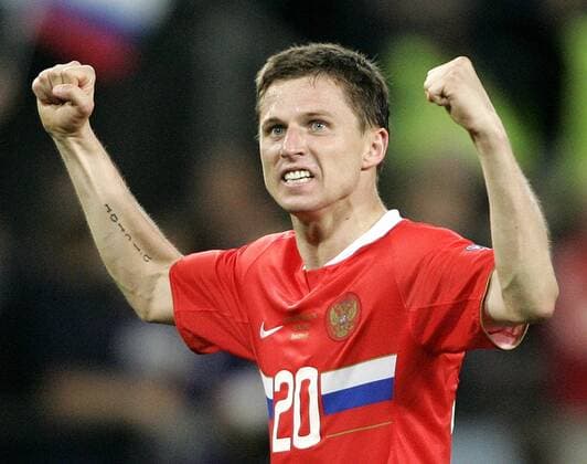 Igor Semshov (Russland) jubelt - Fußball EM Herren Euro 2008, Länderspiel, Nationalteam, Nationaltrikot Einzelbild Innsbruck Freude, Begeisterung,