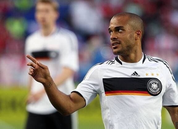 David Odonkor (Deutschland) gibt Anweisungen Fußball EM Herren Euro 2008, Länderspiel, Nationalmannschaft, Nationaltrikot Einzelbild Wien