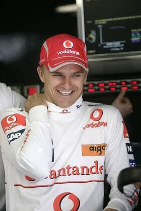 Heikki Kovalainen (Finnland McLaren Mercedes) Motorsport Grand Prix Herren Großer Preis von Frankreich 2008, Formel 1 Weltmeisterschaft, F1, F, GP, WM, Training Einzelbild Magny Cours Freude,