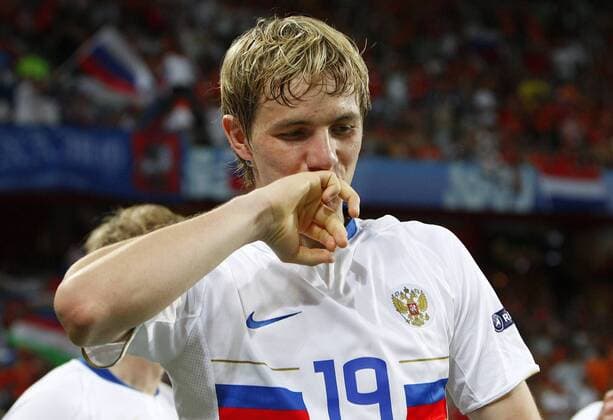 Roman Pavlyuchenko (Rußland) - Torjubel -  Fußball EM Herren EURO 2008, Länderspiel, Nationalmannschaft, Nationaltrikot Viertelfinale Einzelbild premiumd Basel Freude,