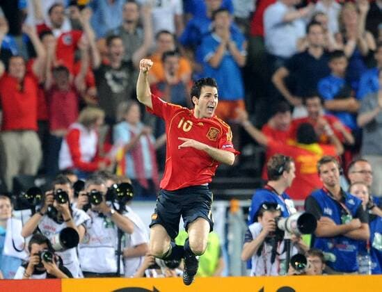 Cesc Fabregas (Spanien) - Schlussjubel - Fußball EM Herren Euro 2008, Länderspiel, Nationalteam, Nationaltrikot, Viertelfinale, Vdig Einzelbild Wien Freude, Begeisterung,