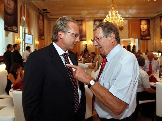 Franz Wöhrer (re.) im Gespräch mit ÖFB Projektleiter Wolfgang Gramann (beide Österreich) auf der ÖFB Farewell Party 2008 -  Fußball Herren ÖFB Farewell Party 2008 Gruppe Wien