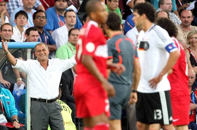 Nationaltrainer Fatih Terim (Türkei) enttäuscht -  Fußball EM Herren Euro 2008, Länderspiel, Nationalteam, Nationaltrikot, Deutschland - Türkei 3:2 o0 Halbfinale Totale Basel Enttäuschung,
