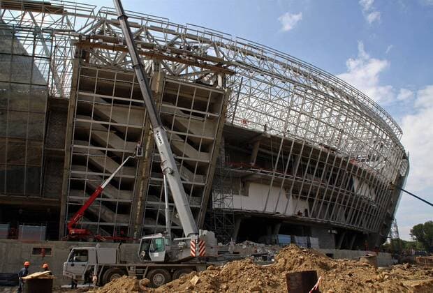 Baustelle Zentralstadion Shakhtar, Heimspielstätte von Shakhtar Donezk und Austragungsort der Euro 2012 -  (EN00165673018) Fußball EM Herren Vorschau 2008, Euro 2012, Stadion, Fußballstadion, außen, Außenansicht, Wettkampfstätte Totale Zentralstadion o0 Shachtjor, Shakhtyor Donezk, Donbas Arena, Donbass