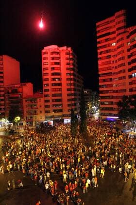 Spanien ist Europameister - Die Fans zieht es überall auf die Straßen wie in Albacete -  - NOxONLINExUSE Fußball EM Herren EURO 2008, Nationalteam, Finale, Vdig Totale Wien Begeisterung, Freude,