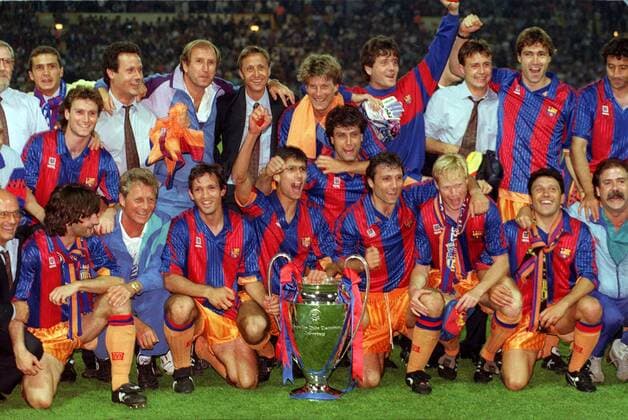 FC Barcelona, Europapokalsieger der Landesmeister 1992, hi.u.a.: Juan Carlos (li.), Trainer Johan Cruyff (4.v.li.), Michael Laudrup (5.v.li.), Julio Salinas (2.v.re.) und Alesanco; vorn v.li.: Bakero, ... -  Fußball EC 1 Herren Europapokal der Landesmeister 1991 1992, Finale, Barca Totale London Freude,