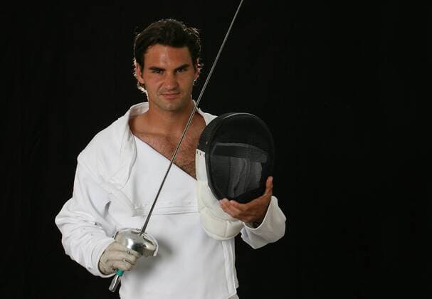Roger Federer (Schweiz) posiert als Fechter für das offizielle ITF Olympiabuch - Journey to Beijing - Tennis celebrates the Olympic -  Tennis OS Sommer Herren Vorschau Olympische Spiele Peking 2008, Sommerspiele, Offizielles Olympia Buch, Fotoshooting Einzelbild