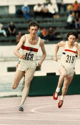 Franz Peter Hofmeister (BR Deutschland, li.) Leichtathletik OS Sommer Herren Olympische Spiele München 1972, Sommerspiele, 400m Gruppe Aufnahmedatum geschätzt München Dynamik,