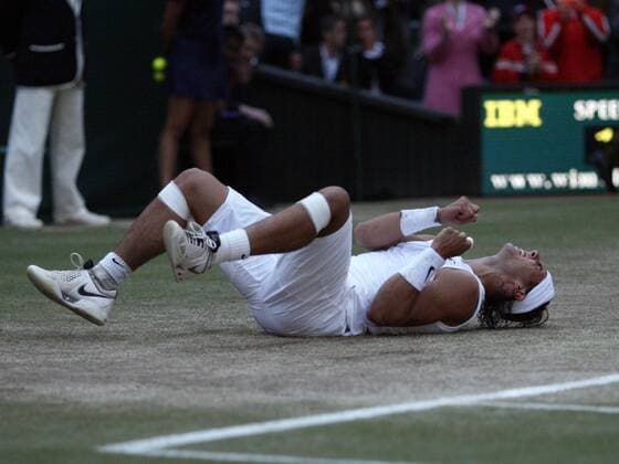 Rafael Nadal (Spanien) gewinnt die All England Championships 2008 Tennis Herren All England Championships 2008, Grand Slam, ATP Tour, Finale Einzelbild Wimbledon London Freude, Begeisterung,