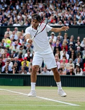 Roger Federer (Schweiz) -  Tennis Herren All England Championships 2008, Grand Slam, ATP Tour, Finale Einzelbild Wimbledon London Dynamik,
