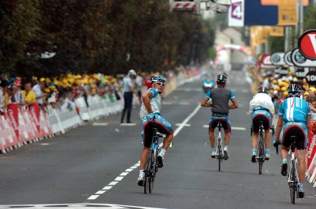 Erik Zabel (Deutschland Milram) schaut sich um -  Radsport Herren Tour de France 2008, Straßenradsport, Straße, Rad Totale 7. Etappe: Brioude - Aurillac
