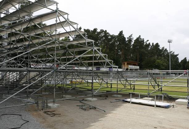 Baustelle Hardtwaldstadion, Heimspielstätte des SV Sandhausen Fußball Herren 3. Liga 2008 2009, SV Sandhausen, Umbau, Stadionumbau, Bau, bauen, Baustelle, Bauarbeiten Totale Hardtwaldstadion Sandhausen