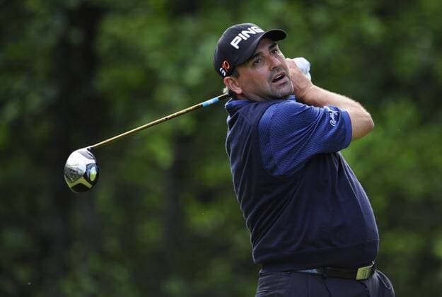 Angel Cabrera (Argentinien) - EDITORIAL USE ONLY. No use with unauthorised audio, video, data, fixture lists, club league logos or live services. Online in-match use limited to 120 images, no video emulation. No use in betting, games or single club league player publications. Golf Herren The Barclays Scottish Open 2008, PGA European Tour Einzelbild Glasgow Dynamik,