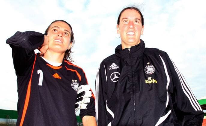 Torhüterin Nadine Angerer (li.) und Birgit Prinz (beide Deutschland) Fußball Länderspiel Damen Freundschaftsspiel 2008, Test, Testspiel, Frauen, Frauenfußball, Nationalmannschaft, Nationaltrikot Gruppe Unterhaching